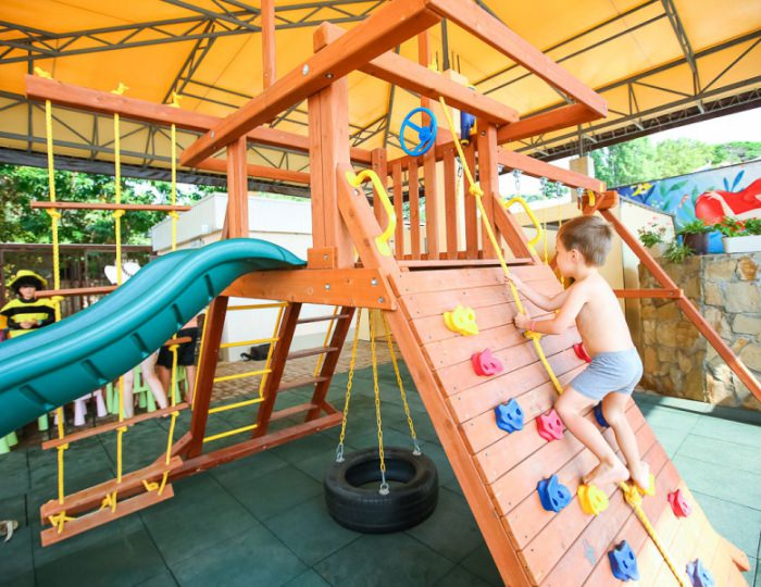 Детская площадка на пляже - Курорт-отель «Демерджи»